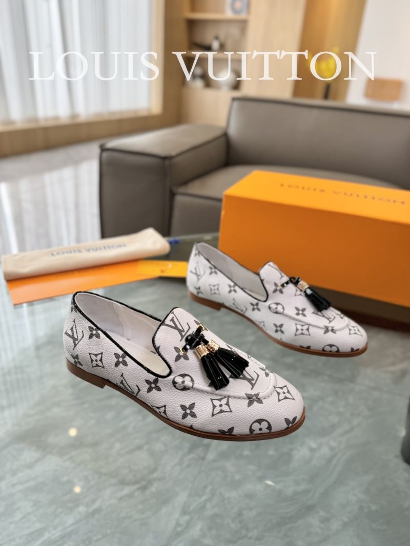 Louis Vuitton Low Shoes